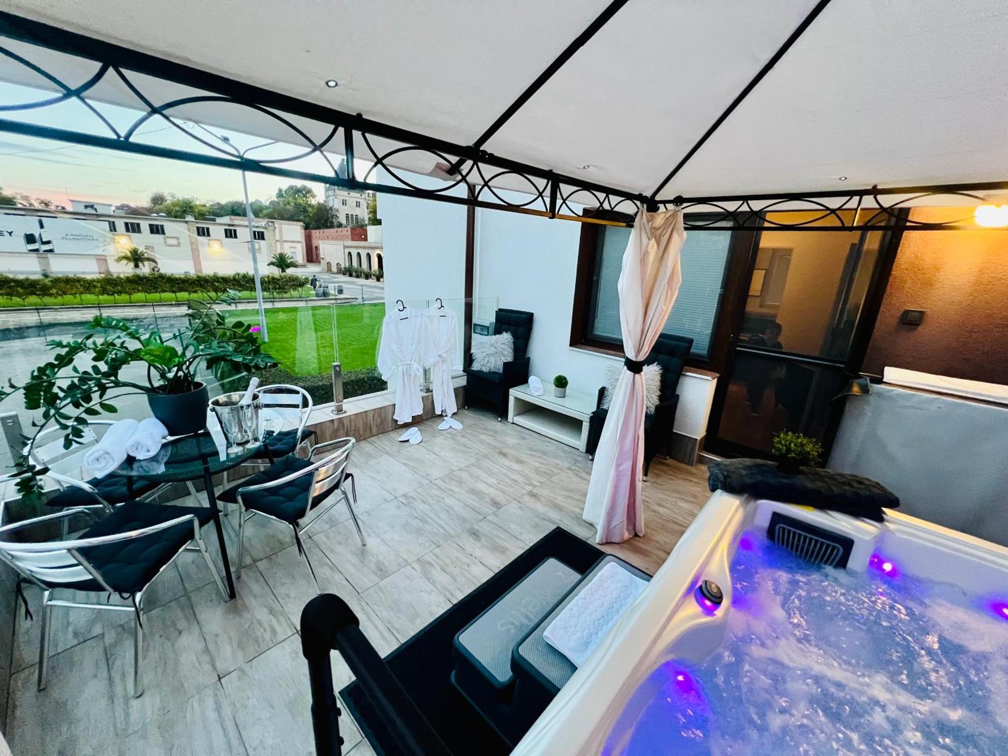 Boutique Hotel & Event Center Βουδαπέστη Εξωτερικό φωτογραφία
