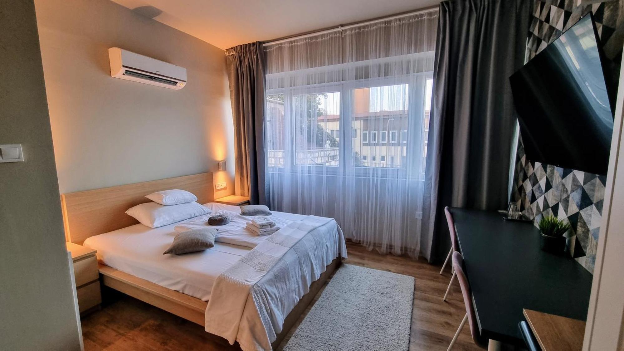 Boutique Hotel & Event Center Βουδαπέστη Δωμάτιο φωτογραφία